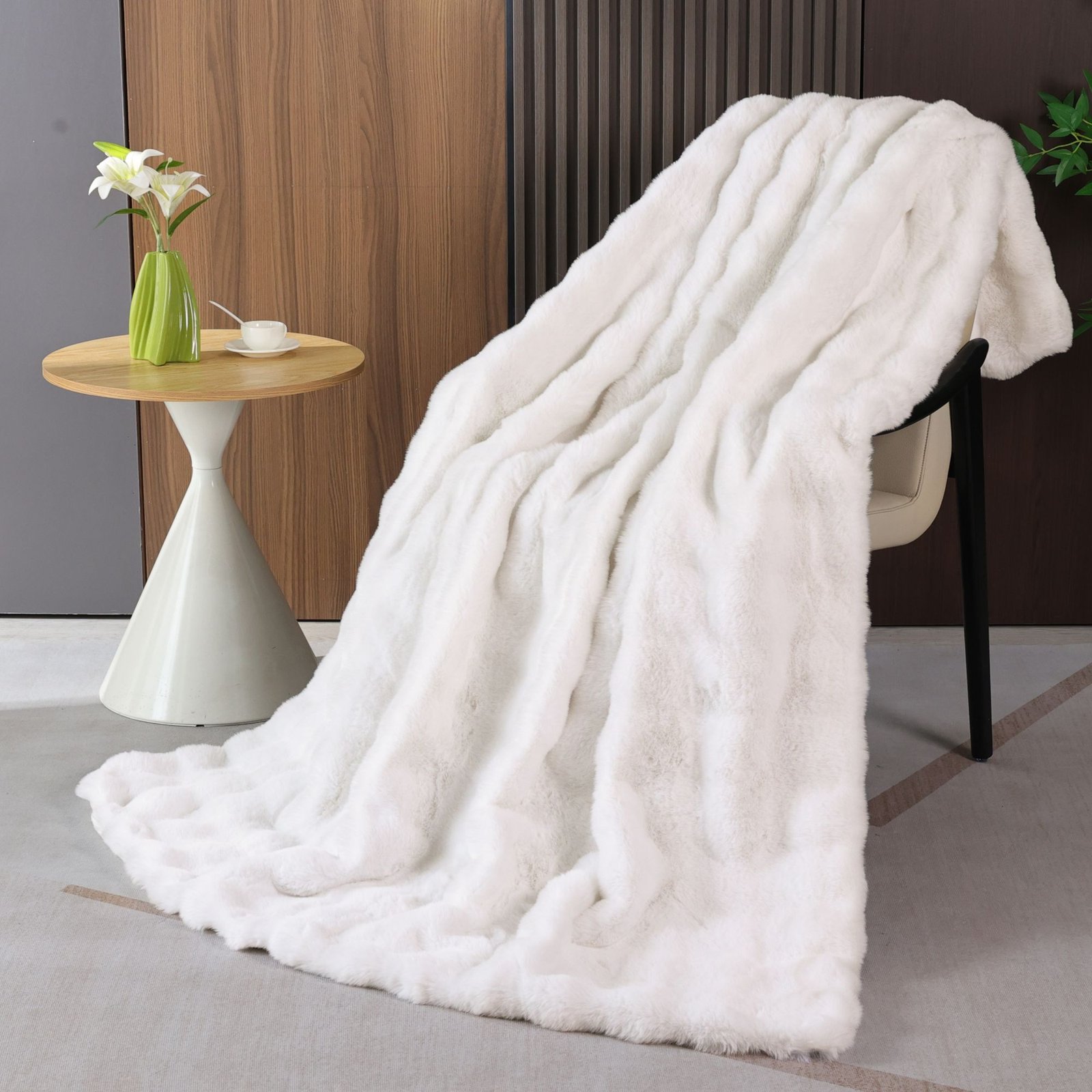 BlanketSolution Faux Fluffy Fur Light Cream Beige Throw Blanket for Bedroom
