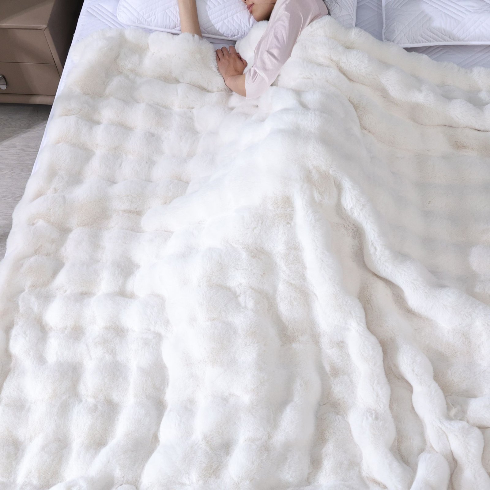 BlanketSolution Fluffy Fuzzy Cozy Faux Fur Throw Blanket for Living Room Cream Beige - Image 3