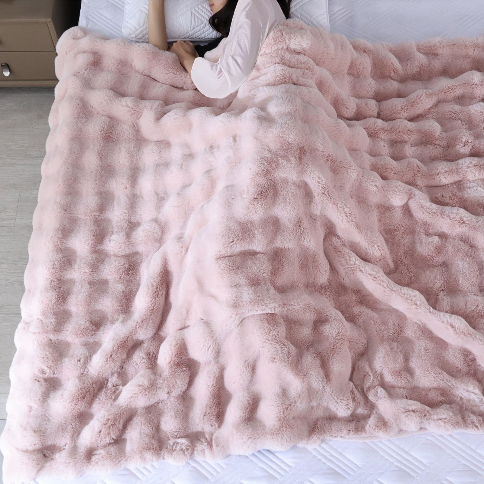 BlanketSolution Fluffy Pink Fuzzy Throw Blankets for Sofa Bedroom - Image 2